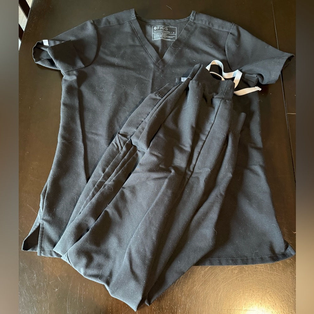 Figs Black Scrubs